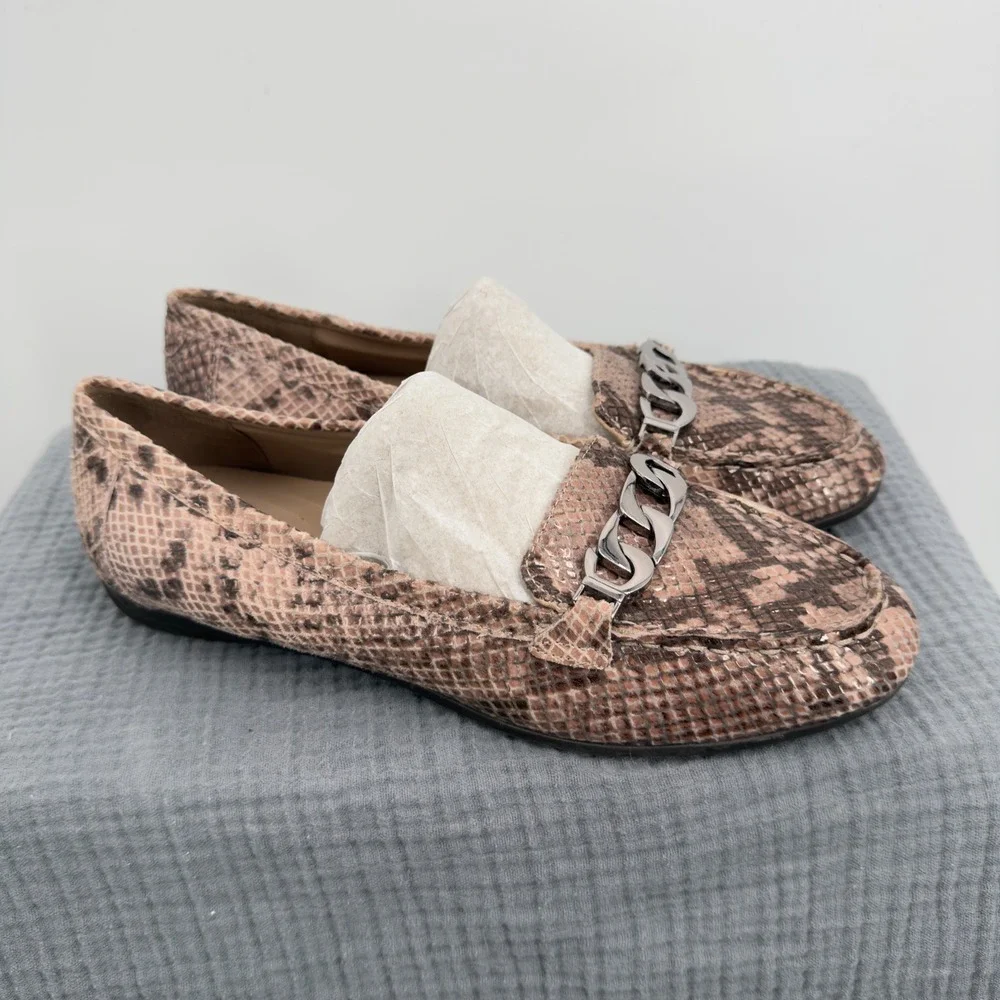 Snakeskin leather loafers Easy Spirit Seantiria women's‎ 9M chain detail chic